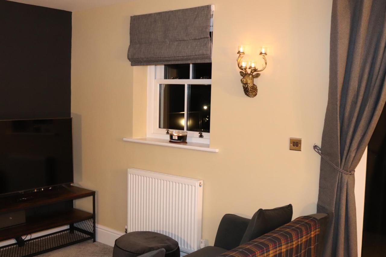 Canal View Cottage With Log Fire & Parking 布利斯沃思 外观 照片