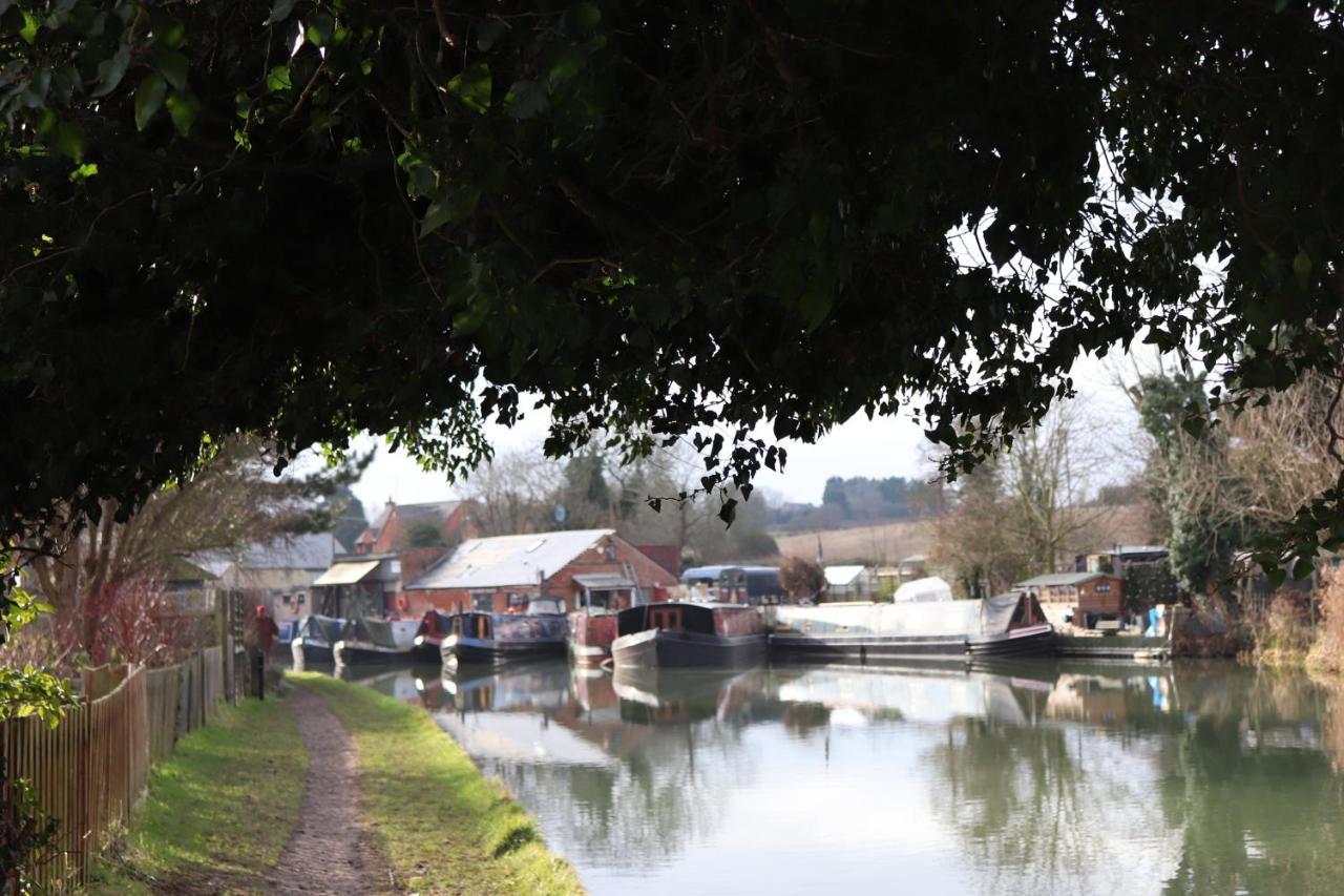 Canal View Cottage With Log Fire & Parking 布利斯沃思 外观 照片